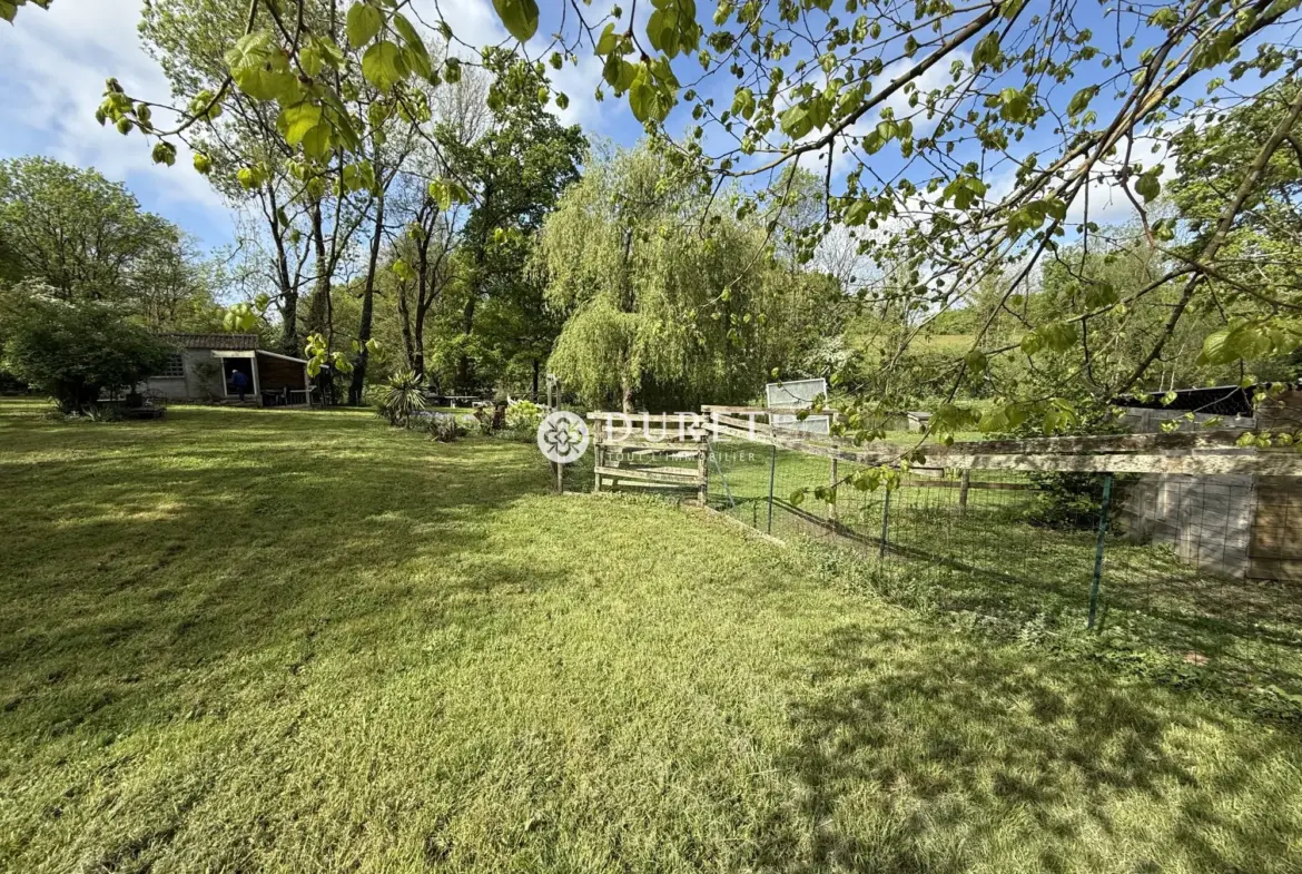 Étang de loisir privé en Vendée avec garage, idéal pour la détente et la pêche 