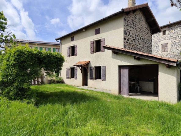 Maison à vendre à Retournac - 67 m², garage, terrain constructible, à rénover