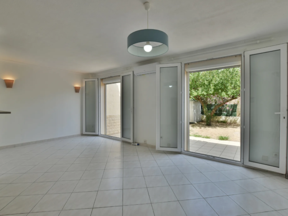 Maison lumineuse de 76 m² avec terrasse et jardin à Istres