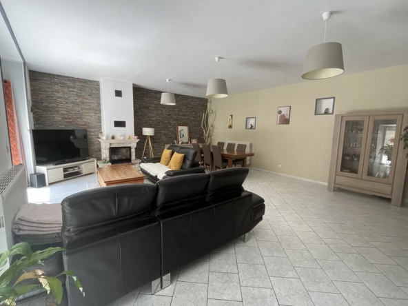 Maison 7 pièces à vendre à Brienon-sur-Armançon - 155 m² avec dépendances