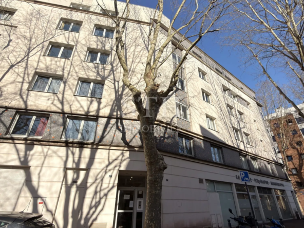Studio à vendre à Issy-les-Moulineaux près du tramway et commerces