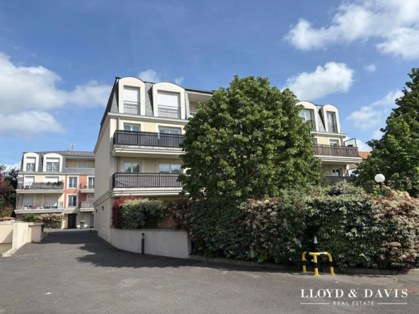 Appartement T1 avec parking à Longjumeau, construction 2012, idéale première acquisition ou investissement