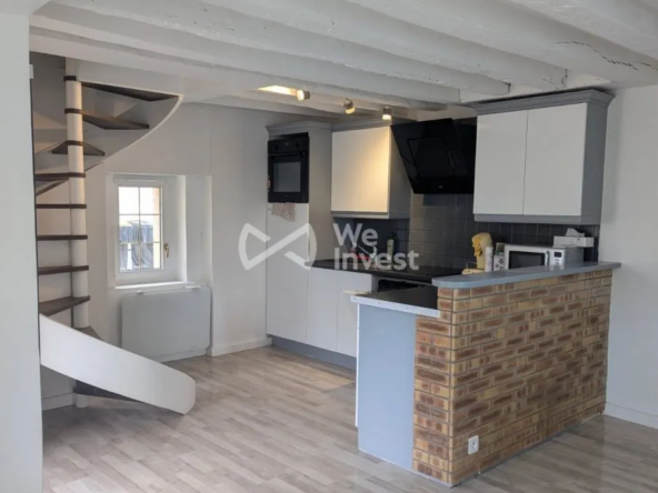 Maison de ville à Étrepilly de 60 m² avec 2 chambres, parking et faible travaux