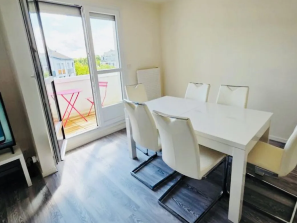 Appartement 4 pièces rénové avec parking à Joué-les-Tours
