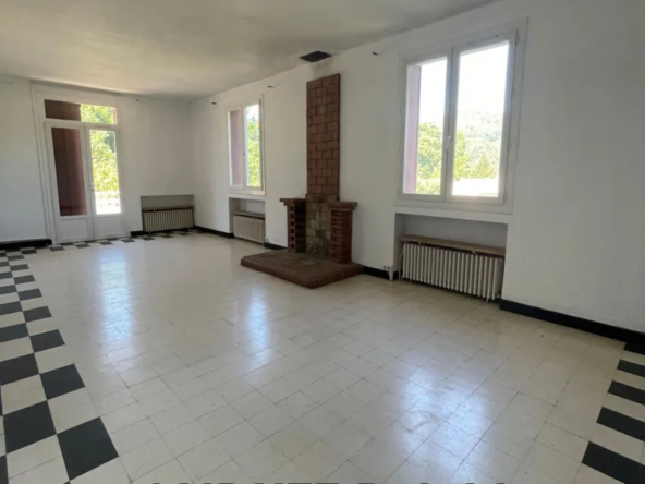 Maison à vendre à Saint Jean du Gard avec jardin et vue sur les Cévennes