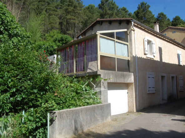 Maison ancienne de 66 m² avec 2 chambres près de Chamborigaud