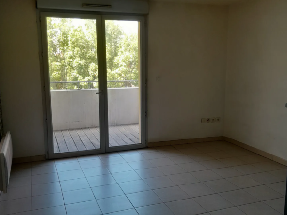 Appartement T2 avec Terrasse et Parking à Agde – Investissement ou Résidence