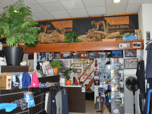 Murs commerciaux et fonds de commerce à Lamalou-les-Bains - Affaire sportive en plein essor