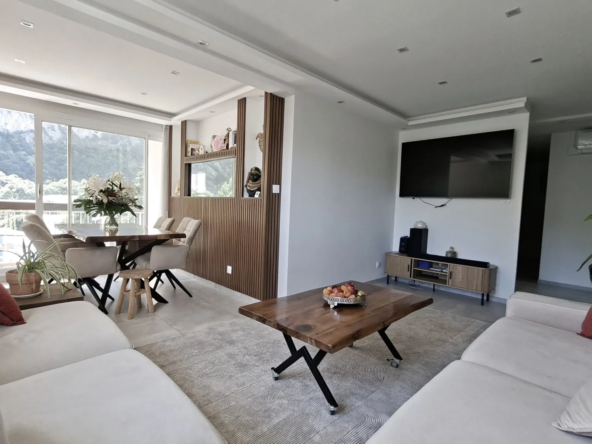 Appartement T4 rénové avec balcon et parking à Sassenage