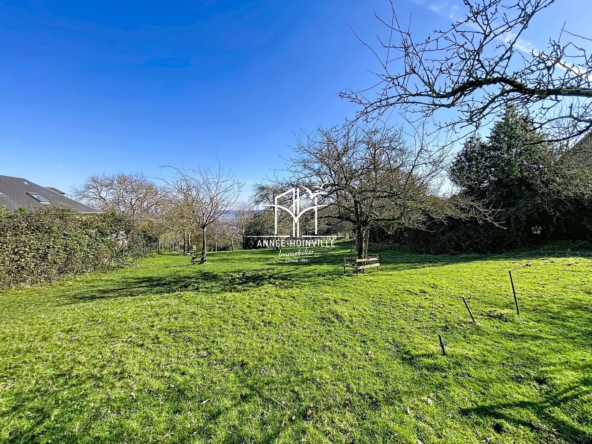 Terrain constructible à vendre à Honfleur avec vue panoramique