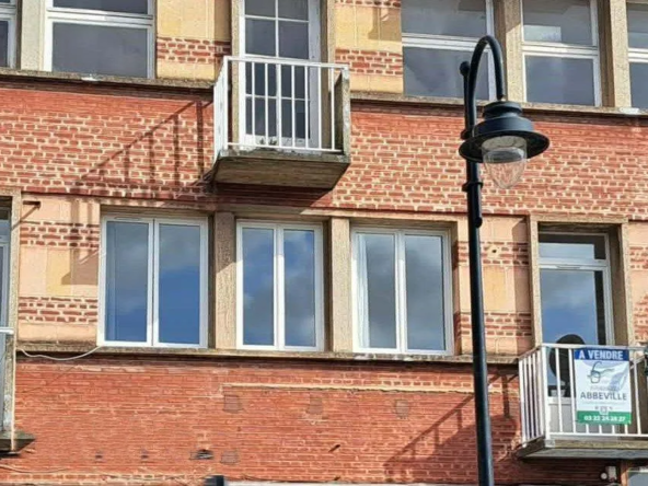 Appartement T4 lumineux de 80m² à Abbeville - Vue dégagée et garage