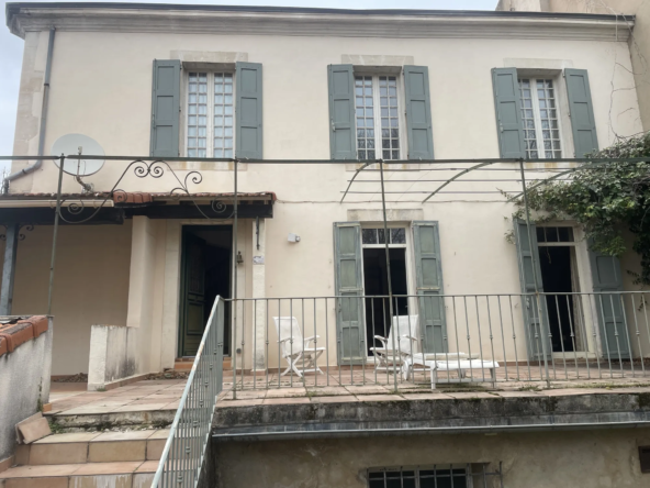 Charmante maison bourgeoise à Apt en Luberon avec terrasse et jardin