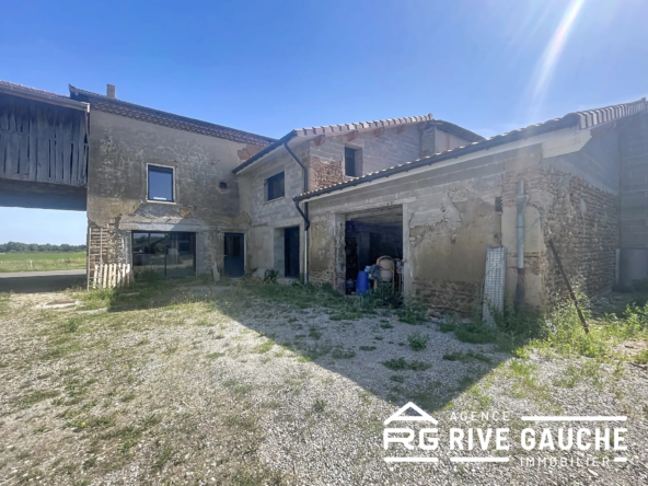 Ancienne ferme à rénover à Albon (26140) avec dépendances et terrain de 1000 m²