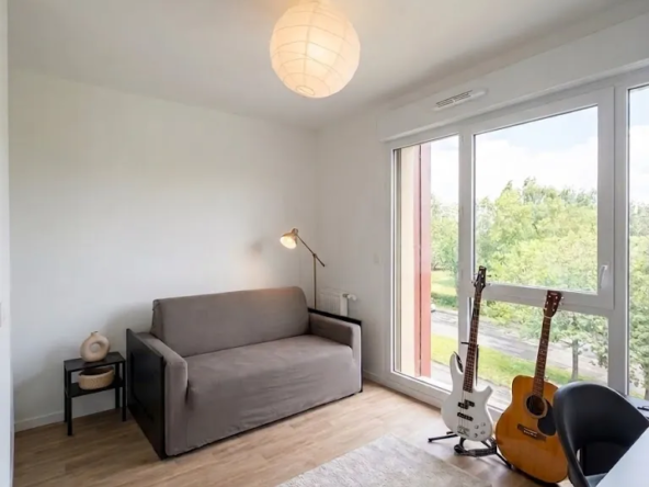 Studio de 20 m² à Rennes dans résidence sécurisée récente, parfait pour investissement locatif