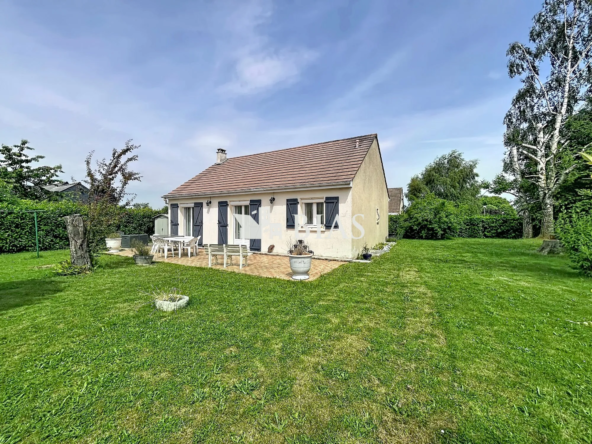 Maison individuelle à Elbeuf avec terrasse, garage et 2 chambres - Secteur recherché