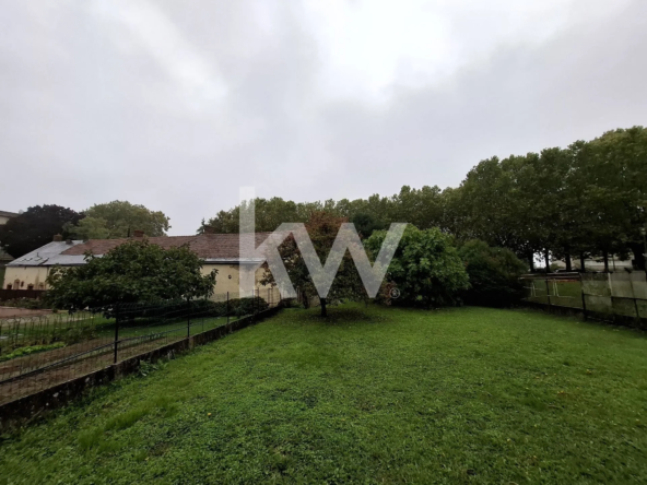 Corps de ferme à Blois avec fort potentiel de transformation, 300 m²