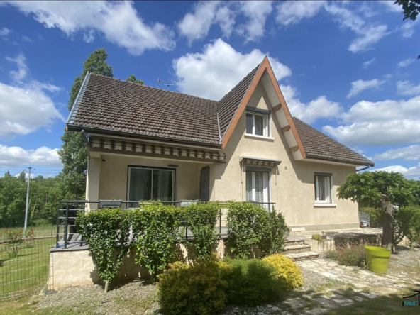Maison à vendre à Villefranche-de-Rouergue, 4 chambres, jardin et dépendance