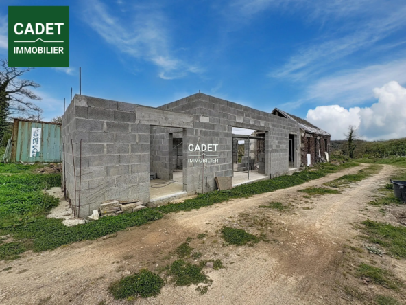 Maison à vendre à Gavray-sur-Sienne avec grand terrain de 11 374 m²
