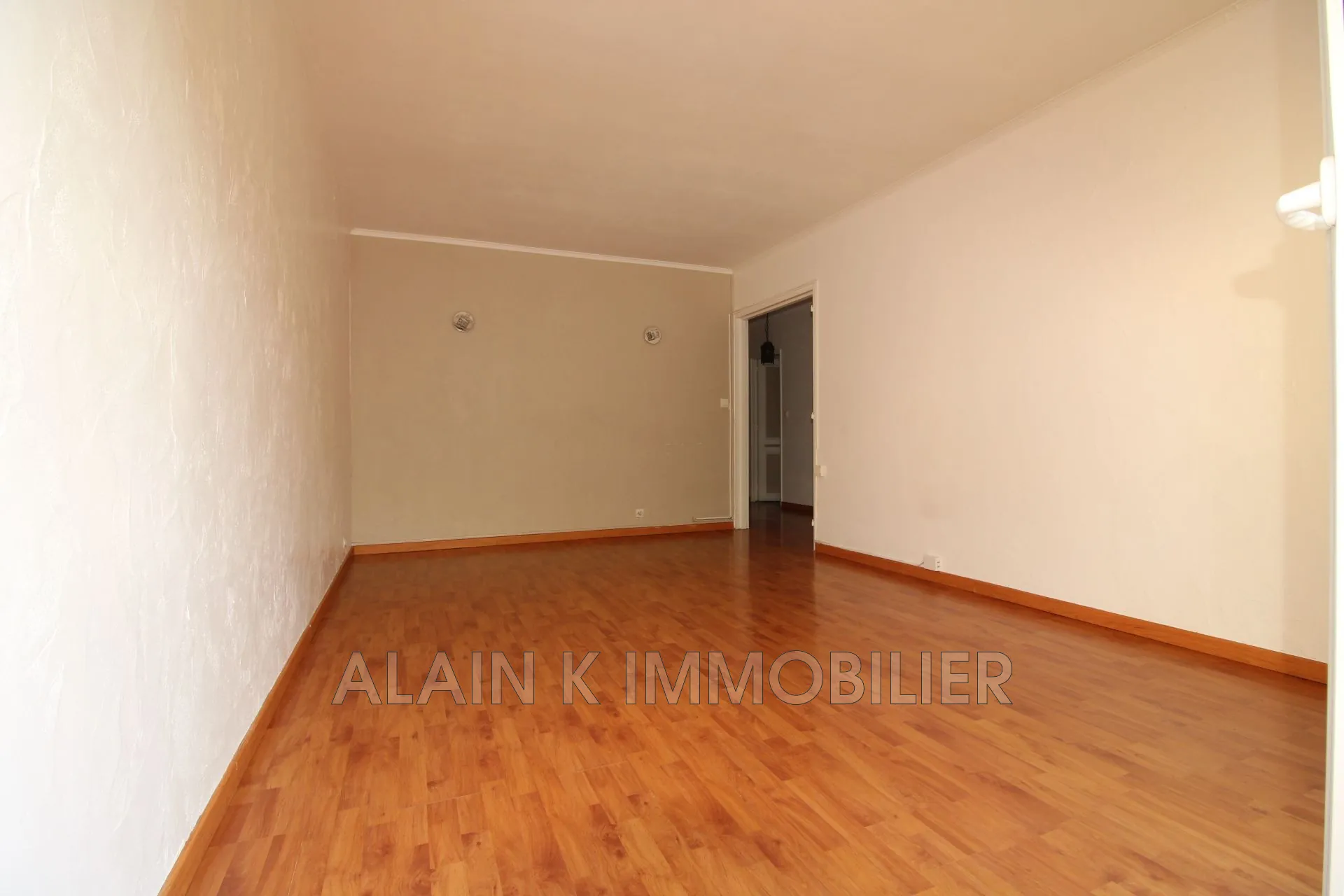 Vente d'un appartement 3 pièces à Vélizy-Villacoublay près de la forêt 