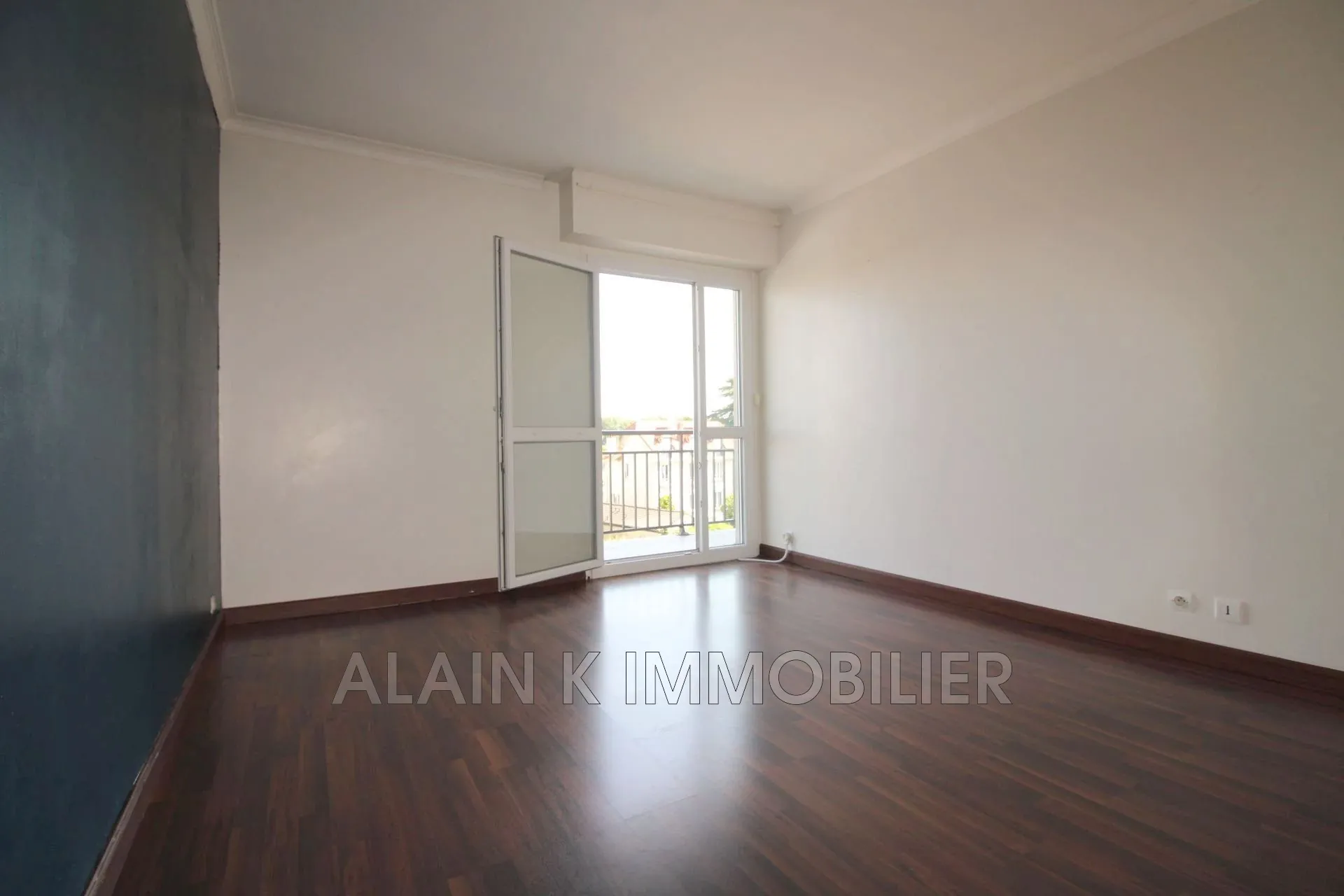 Vente d'un appartement 3 pièces à Vélizy-Villacoublay près de la forêt 