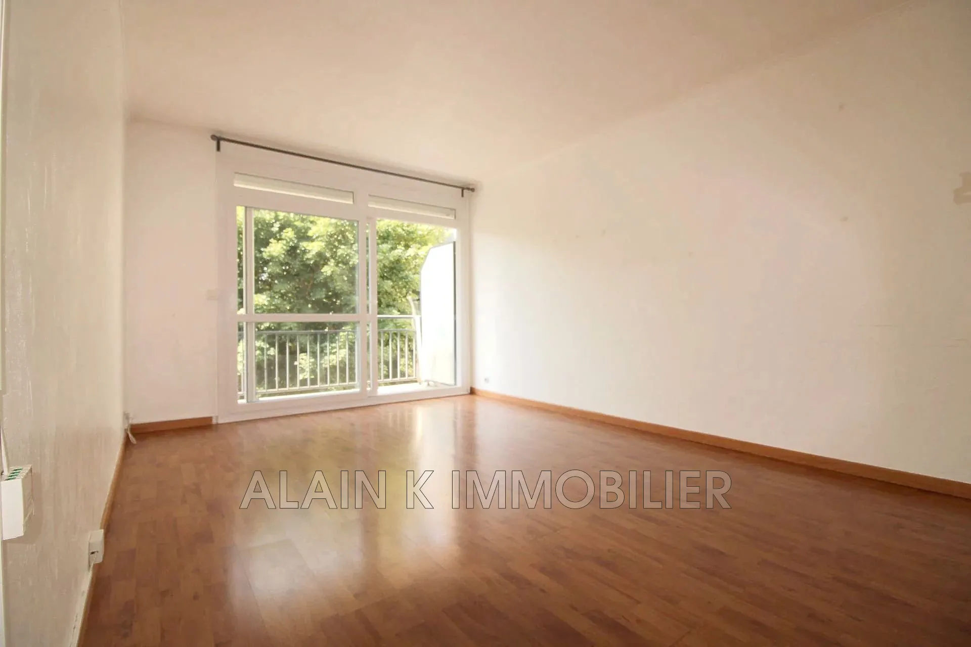 Vente d'un appartement 3 pièces à Vélizy-Villacoublay près de la forêt 