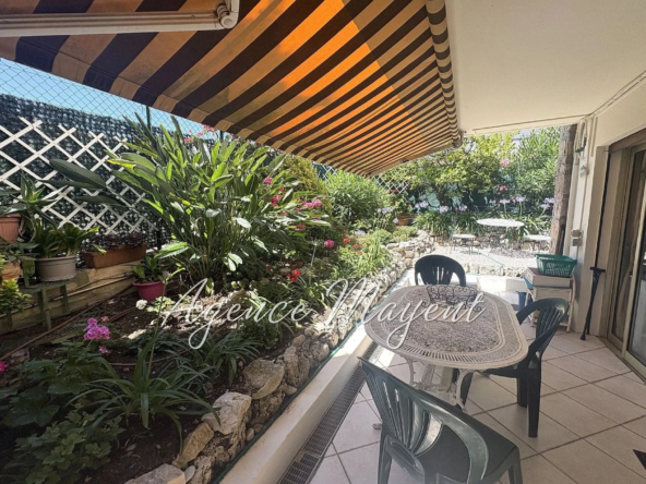 Studio à vendre à Cannes avec terrasse et jardin privatif de 70 m²