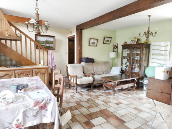Maison en pierre à Loyar de 80 m² avec véranda, garage et terrain de 805 m²