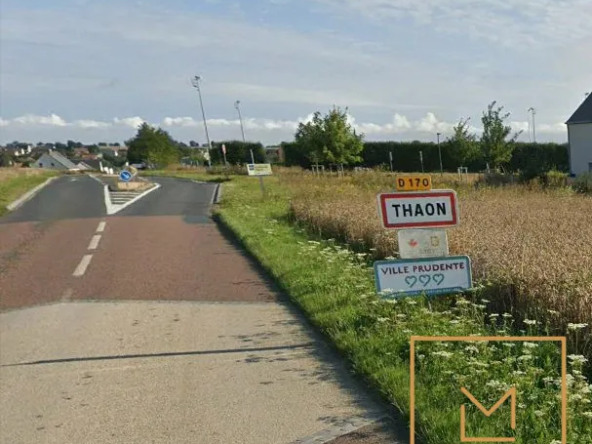 Terrain constructible viabilisé à Thaon, disponible immédiatement - Opportunité à Bourg