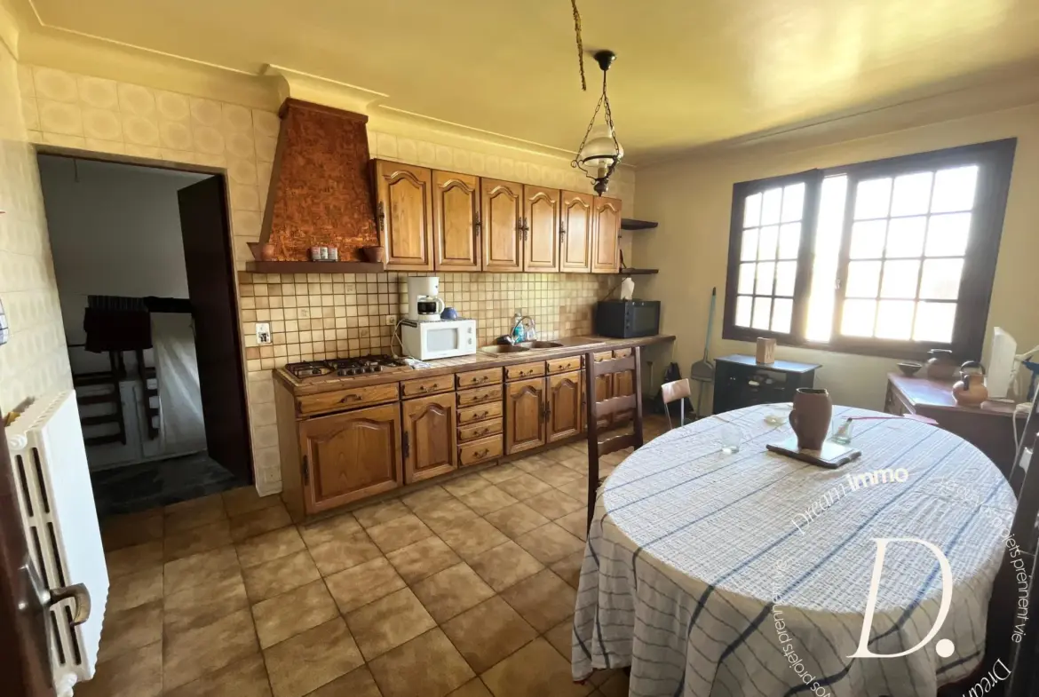 Maison de plain-pied à rénover avec grand terrain à Lannemezan 