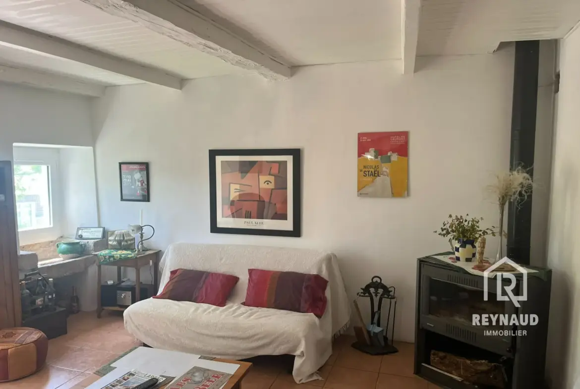 Charmante maison en pierre avec vue dégagée à Le Caylar dans l'Hérault 