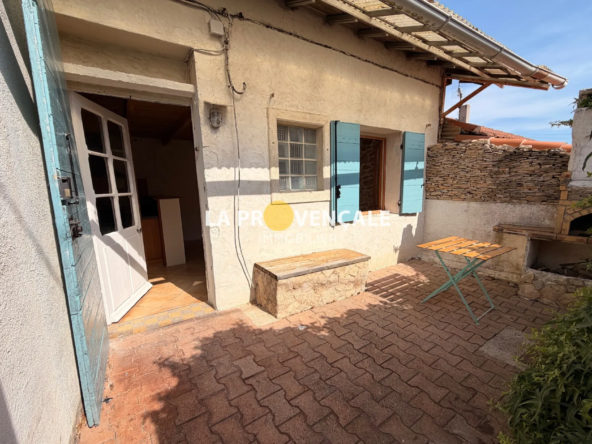 Maison mitoyenne à Gréasque avec 2 chambres, terrasse et garage - Secteur minier