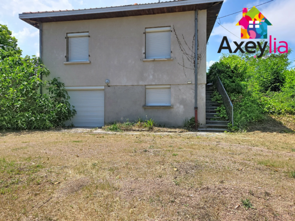 Maison à rénover avec dépendance à Saint André d'Apchon (42370) – 3 chambres, grand terrain