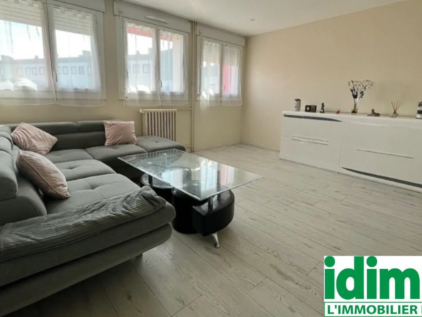 Appartement T4 à Auterive avec balcon, vue Pyrénées, faible chauffage collectif
