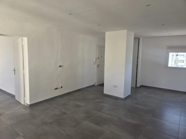 Appartement T3 rénové avec balcon et cave à Marignane – Idéal résidence ou investissement