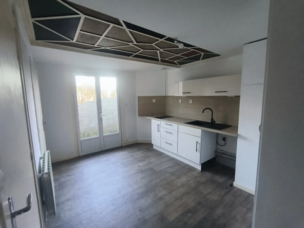 Maison mitoyenne avec garage et extérieur à Auchel - Idéal investisseur ou jeune couple