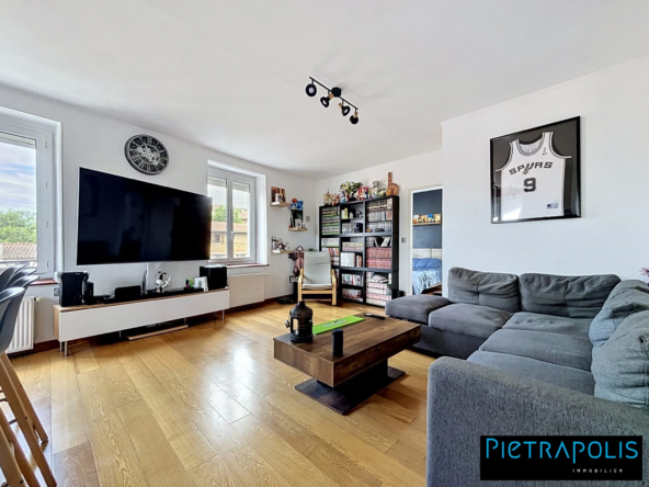 Appartement T2 lumineux avec vue dégagée à Neuville-sur-Saône