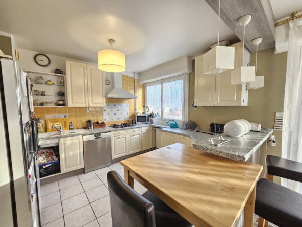 Appartement Type 5 de 122 m² avec balcon à Saint-Étienne