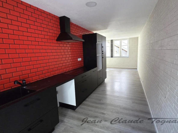 Appartement duplex T3 rénové à vendre à Delle - Centre-ville