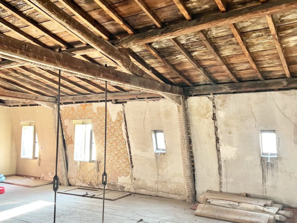 Appartement à réhabiliter en T4 ou plusieurs logements à Dijon - Quartier Carnot