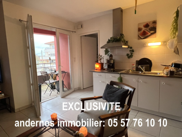 Studio en centre-ville d'Andernos avec balcon et sécurisé à vendre