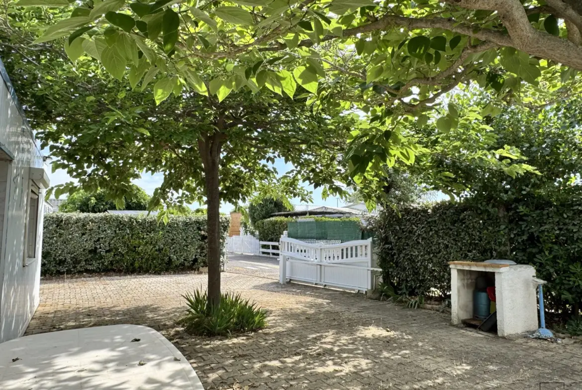 Ensemble de deux parcelles avec mobile-homes à Gruissan, proche plage des Ayguades 