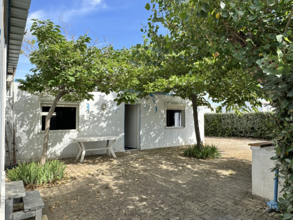 Ensemble de deux parcelles avec mobile-homes à Gruissan, proche plage des Ayguades