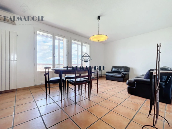 Appartement T3 à Perpignan proche Castillet avec vue dégagée et cave