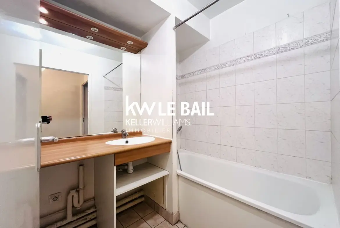 Studio à vendre à Cergy avec balcon et parking – Idéal investissement locatif 