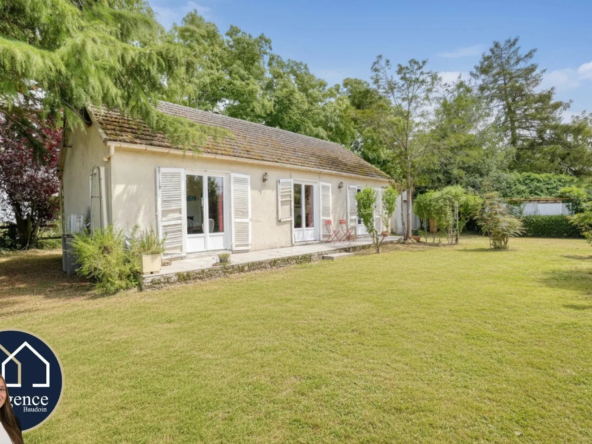 Maison de plain-pied à Nogent-le-Roi avec grand terrain et potentiel de rénovation