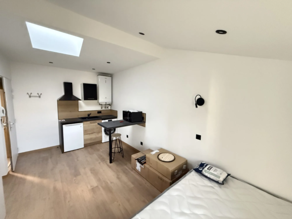 Studio rénové à Belleville-en-Beaujolais - Investissement locatif sécurisé