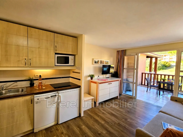 Studio à Cap Estérel avec terrasse et vue sur golf - Idéal investisseur ou résidence secondaire