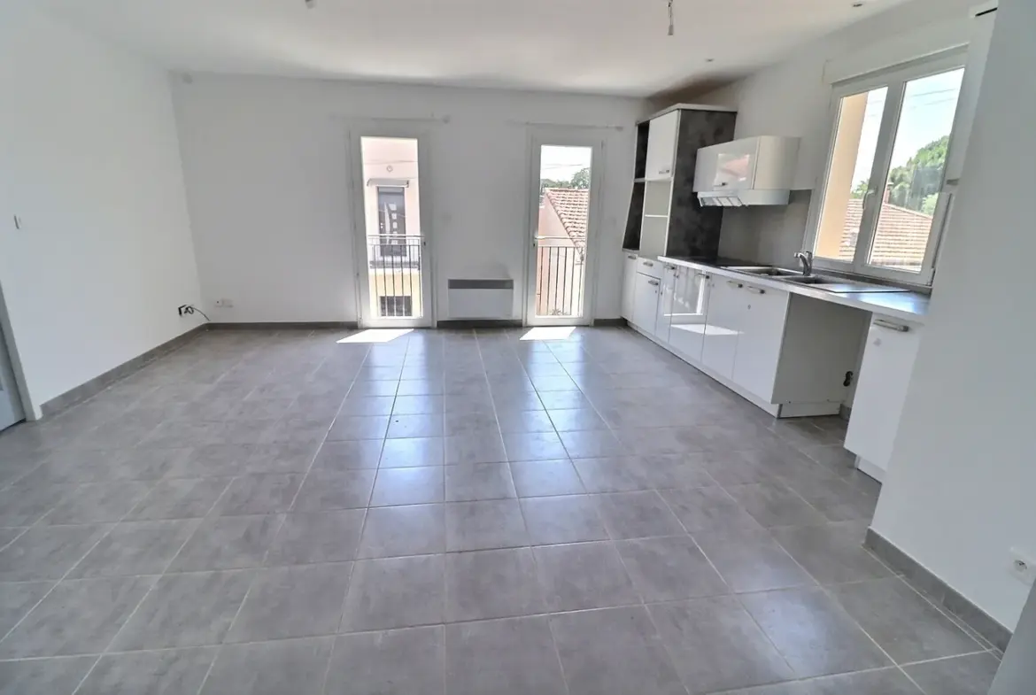 Maison de ville de 127 m² avec local commercial à Paulhan, Hérault 