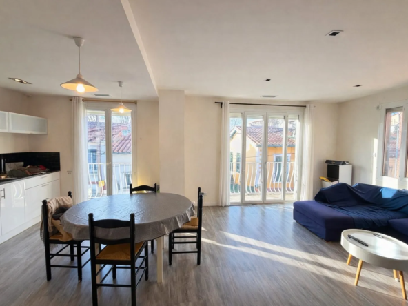 Appartement Type 3 avec Garage, Cour et Balcon à Perpignan