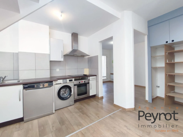 Charmant Duplex à Perpignan avec 3 Chambres, Parking et Cave - Centre-ville